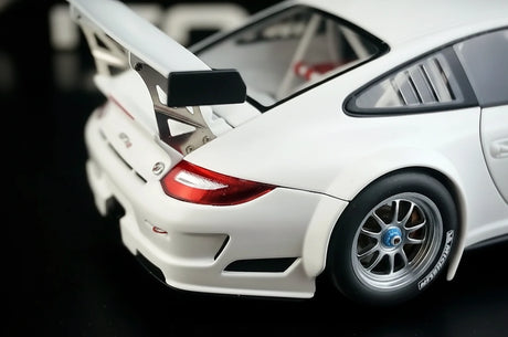 [AutoArt] 1:18 Porsche 2010 911 997 GT3 R Auto Modello Bianco in Metallo Pressofuso