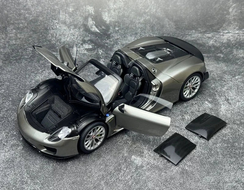 [AutoArt] 1:18 Porsche 2013 918 Spyder Gray Model Car Die-Cast