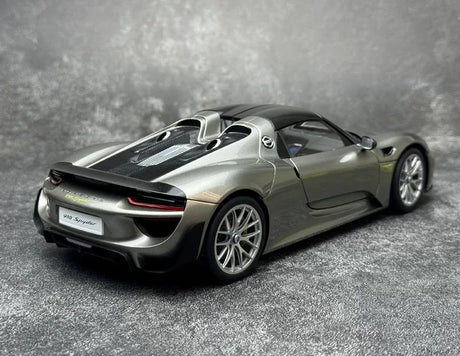 [AutoArt] 1:18 Porsche 2013 918 Spyder Gray Model Car Die-Cast