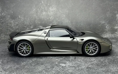 [AutoArt] 1:18 Porsche 2013 918 Spyder Gray Model Car Die-Cast