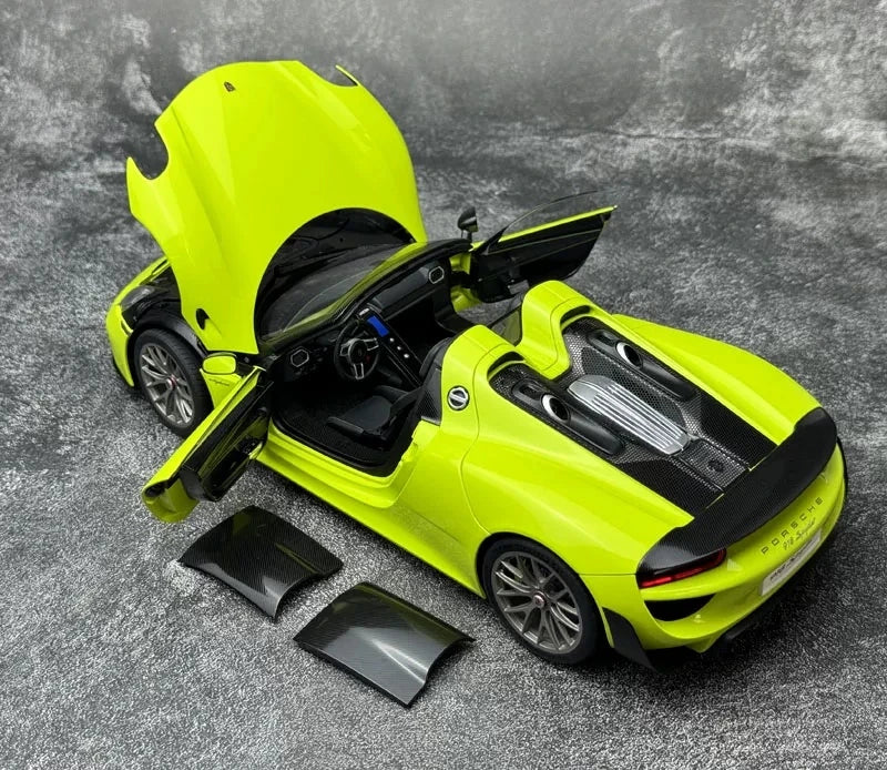 [AutoArt] 1:18 Porsche 2013 918 Spyder Green Model Car Die-Cast