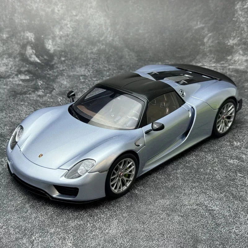 [AutoArt] 1:18 Porsche 2013 918 Spyder Ice Blue Model Car Die-Cast
