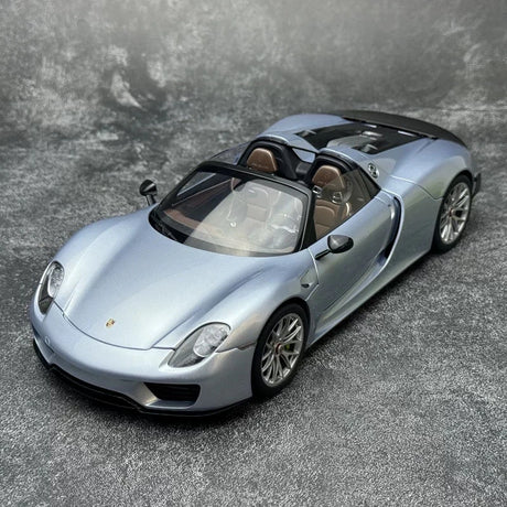 [AutoArt] 1:18 Porsche 2013 918 Spyder Ice Blue Model Car Die-Cast