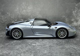 [AutoArt] 1:18 Porsche 2013 918 Spyder Ice Blue Model Car Die-Cast