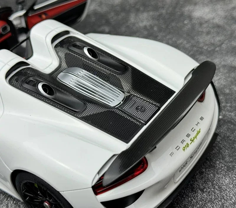 [AutoArt] 1:18 Porsche 2013 918 Spyder White Model Car Die-Cast