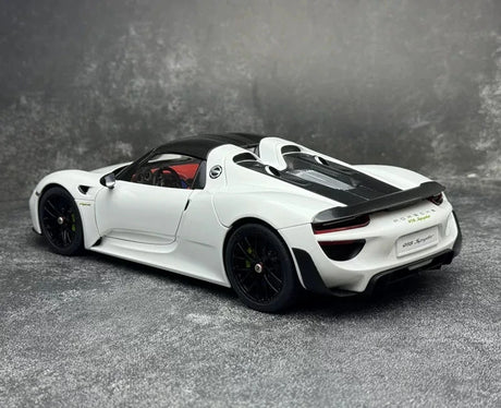 [AutoArt] 1:18 Porsche 2013 918 Spyder White Model Car Die-Cast