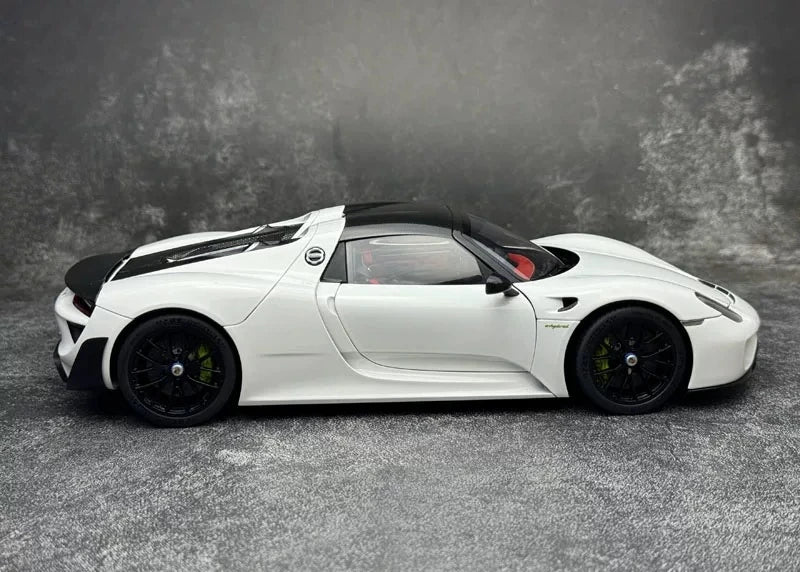 [AutoArt] 1:18 Porsche 2013 918 Spyder White Model Car Die-Cast