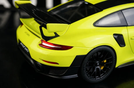[AutoArt] 1:18 Porsche 2018 911 GT2 RS 991.2 Auto modello verde acido in metallo pressofuso