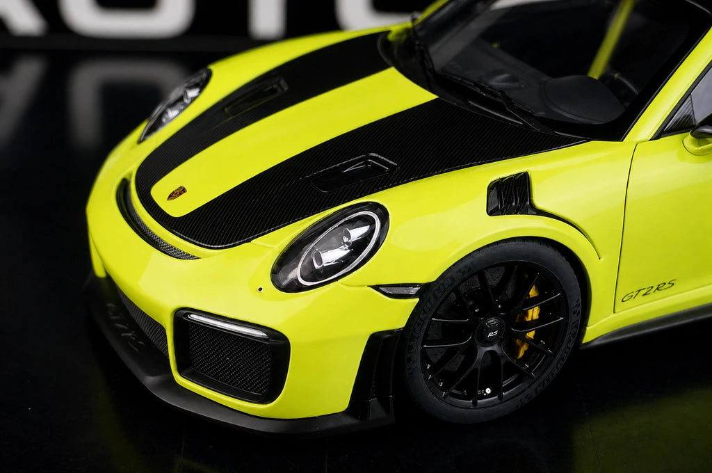 [AutoArt] 1:18 Porsche 2018 911 GT2 RS 991.2 Auto modello verde acido in metallo pressofuso