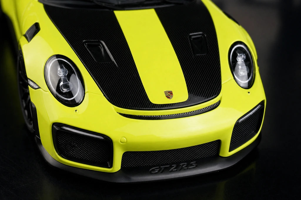 [AutoArt] 1:18 Porsche 2018 911 GT2 RS 991.2 Auto modello verde acido in metallo pressofuso