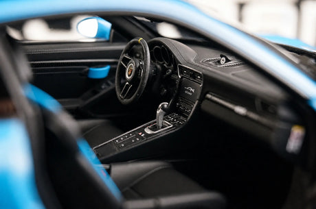 [AutoArt] 1:18 Porsche 2018 911 GT2 RS 991.2 Modello Blu Auto Pressofuso
