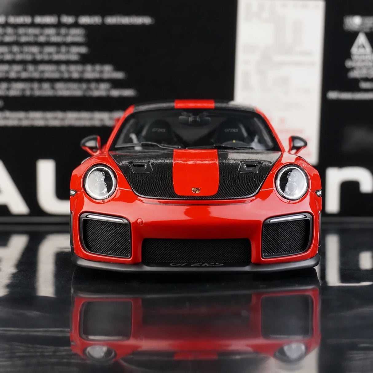 [AutoArt] 1:18 Porsche 2018 911 GT2 RS 991.2 Modello Rosso di auto in metallo pressofuso