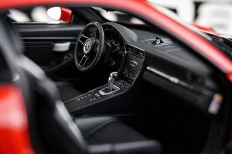 [AutoArt] 1:18 Porsche 2018 911 GT2 RS 991.2 Modello Rosso di auto in metallo pressofuso