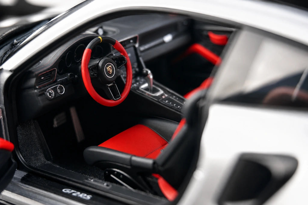[AutoArt] 1:18 Porsche 2018 911 GT2 RS 991.2 Auto modello d'argento in metallo pressofuso