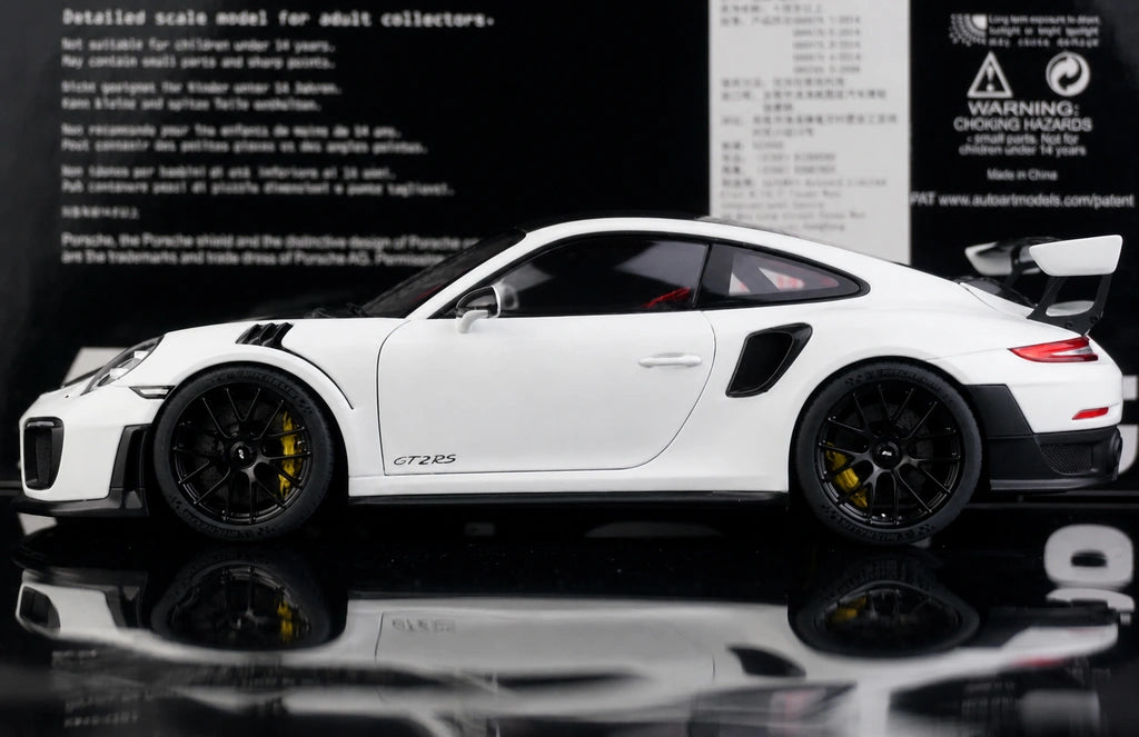 [AutoArt] 1:18 Porsche 2018 911 GT2 RS 991.2 Modello bianco di auto in metallo pressofuso