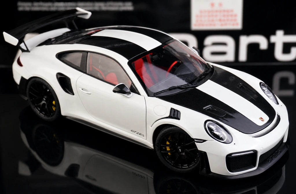 [AutoArt] 1:18 Porsche 2018 911 GT2 RS 991.2 Modello bianco di auto in metallo pressofuso