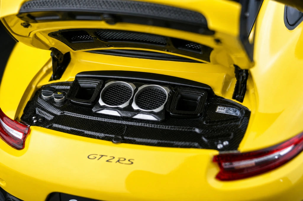 [AutoArt] 1:18 Porsche 2018 911 GT2 RS 991.2 Auto Gialla in Metallo Pressofuso