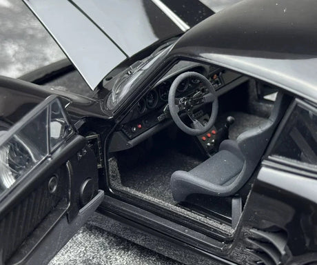 [AutoArt] 1:18 Porsche 911 (930) Turbo Wangan Midnight Blackbird Black Model Car Die-Cast