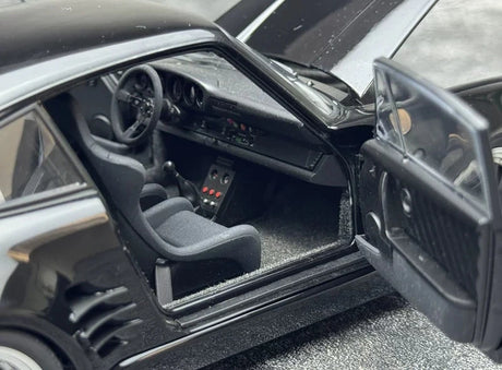 [AutoArt] 1:18 Porsche 911 (930) Turbo Wangan Midnight Blackbird Black Model Car Die-Cast