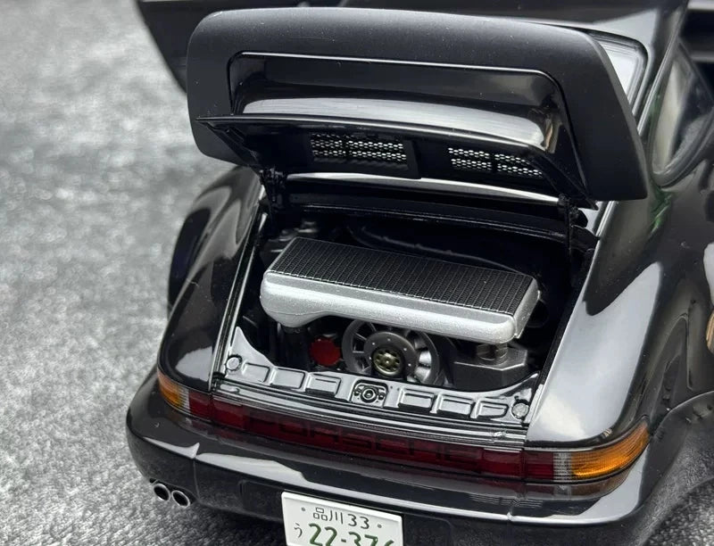 [AutoArt] 1:18 Porsche 911 (930) Turbo Wangan Midnight Blackbird Black Model Car Die-Cast