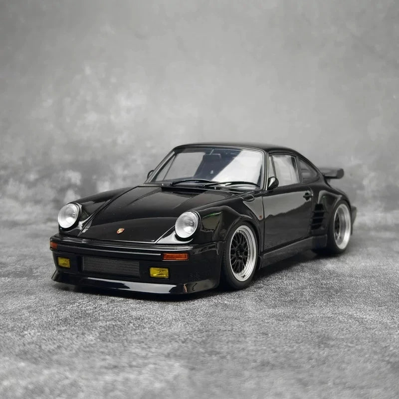 [AutoArt] 1:18 Porsche 911 (930) Turbo Wangan Midnight Blackbird Black Model Car Die-Cast