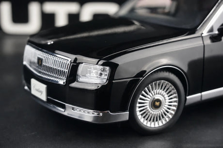 AutoArt Toyota 2019 Century Black 1:18 – Collectible Diecast Model Die-Cast