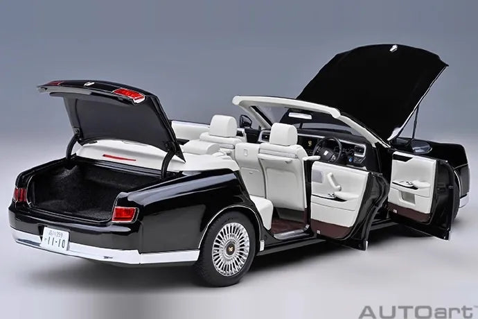 [AutoArt] 1:18 Toyota 2019 Century Convertible Black Model Car Die-Cast