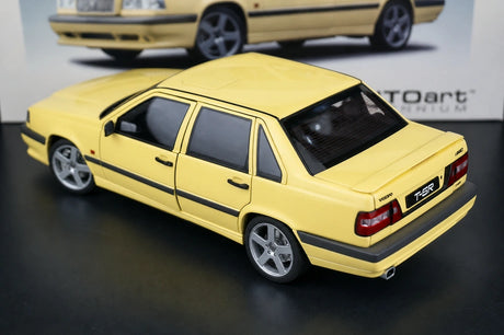 AutoArt Volvo 1995 850 T-5R Giallo 1:18 – Modello da collezione pressofuso