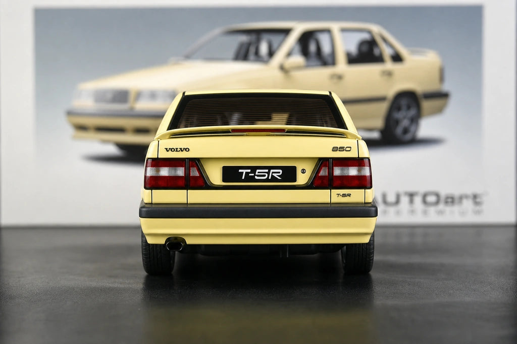 AutoArt Volvo 1995 850 T-5R Giallo 1:18 – Modello da collezione pressofuso