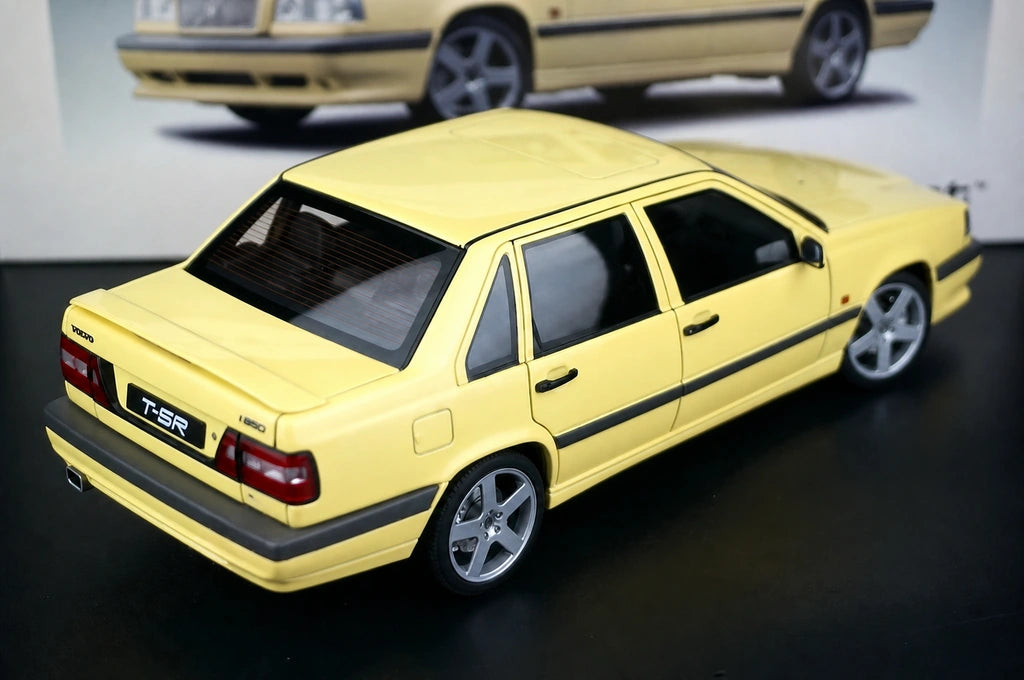 AutoArt Volvo 1995 850 T-5R Giallo 1:18 – Modello da collezione pressofuso