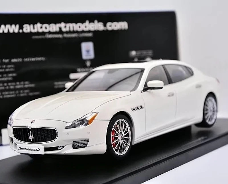 [AutoArt] 1:18 Maserati 2015 Quattroporte GTS White Model Car Die-Cast