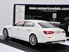 [AutoArt] 1:18 Maserati 2015 Quattroporte GTS White Model Car Die-Cast