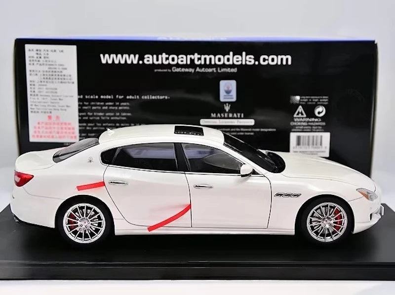 [AutoArt] 1:18 Maserati 2015 Quattroporte GTS White Model Car Die-Cast