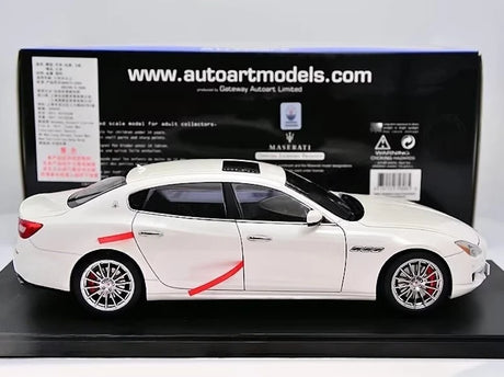 [AutoArt] 1:18 Maserati 2015 Quattroporte GTS White Model Car Die-Cast