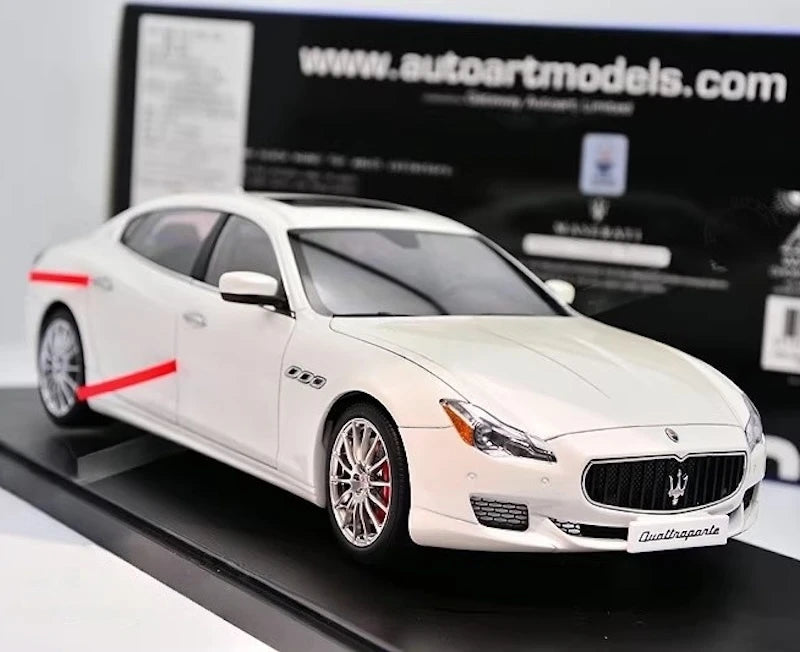 [AutoArt] 1:18 Maserati 2015 Quattroporte GTS White Model Car Die-Cast