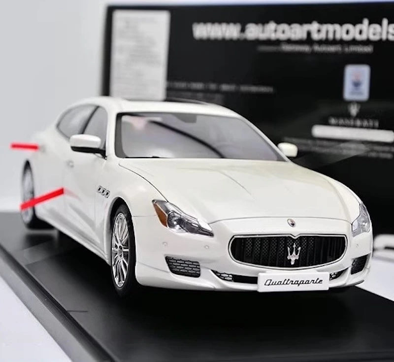 [AutoArt] 1:18 Maserati 2015 Quattroporte GTS White Model Car Die-Cast