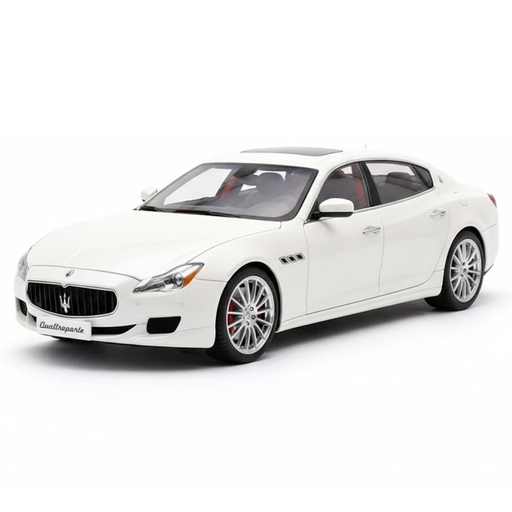 [AutoArt] 1:18 Maserati 2015 Quattroporte GTS White Model Car Die-Cast