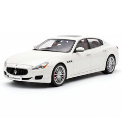 [AutoArt] 1:18 Maserati 2015 Quattroporte GTS White Model Car Die-Cast