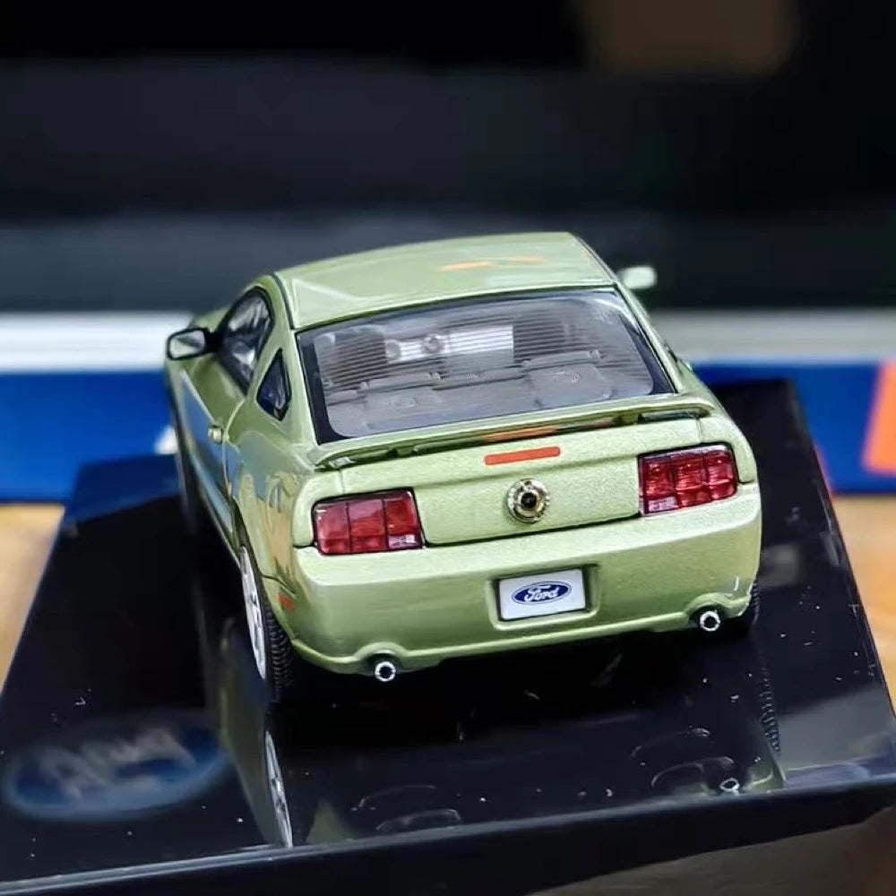 [AutoArt] 1:43 Ford 2005 Mustang GT Green Model Car Die-Cast