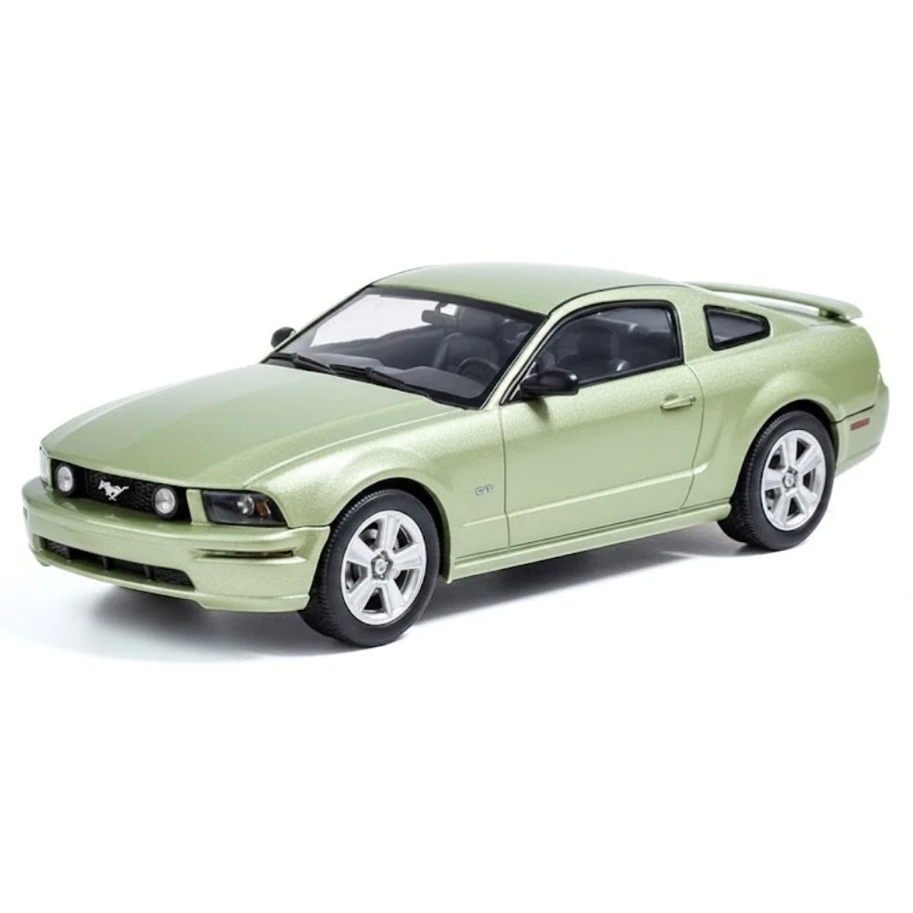 [AutoArt] 1:43 Ford 2005 Mustang GT Green Model Car Die-Cast