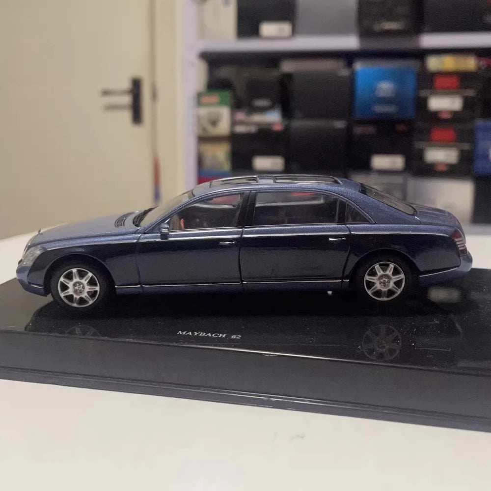 [AutoArt] 1:43 Mercedes-Maybach 2004 Maybach 62 Blue Model Car Die-Cast