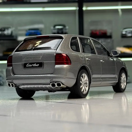 [AutoArt] 1:18 Porsche 2003 Cayenne S 955 Gray Model Car Die-Cast
