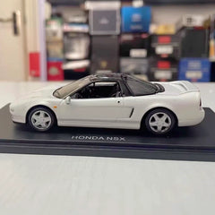 [Autostrada] 1:43 Honda 1990 NSX NA1 White Model Car Die-Cast