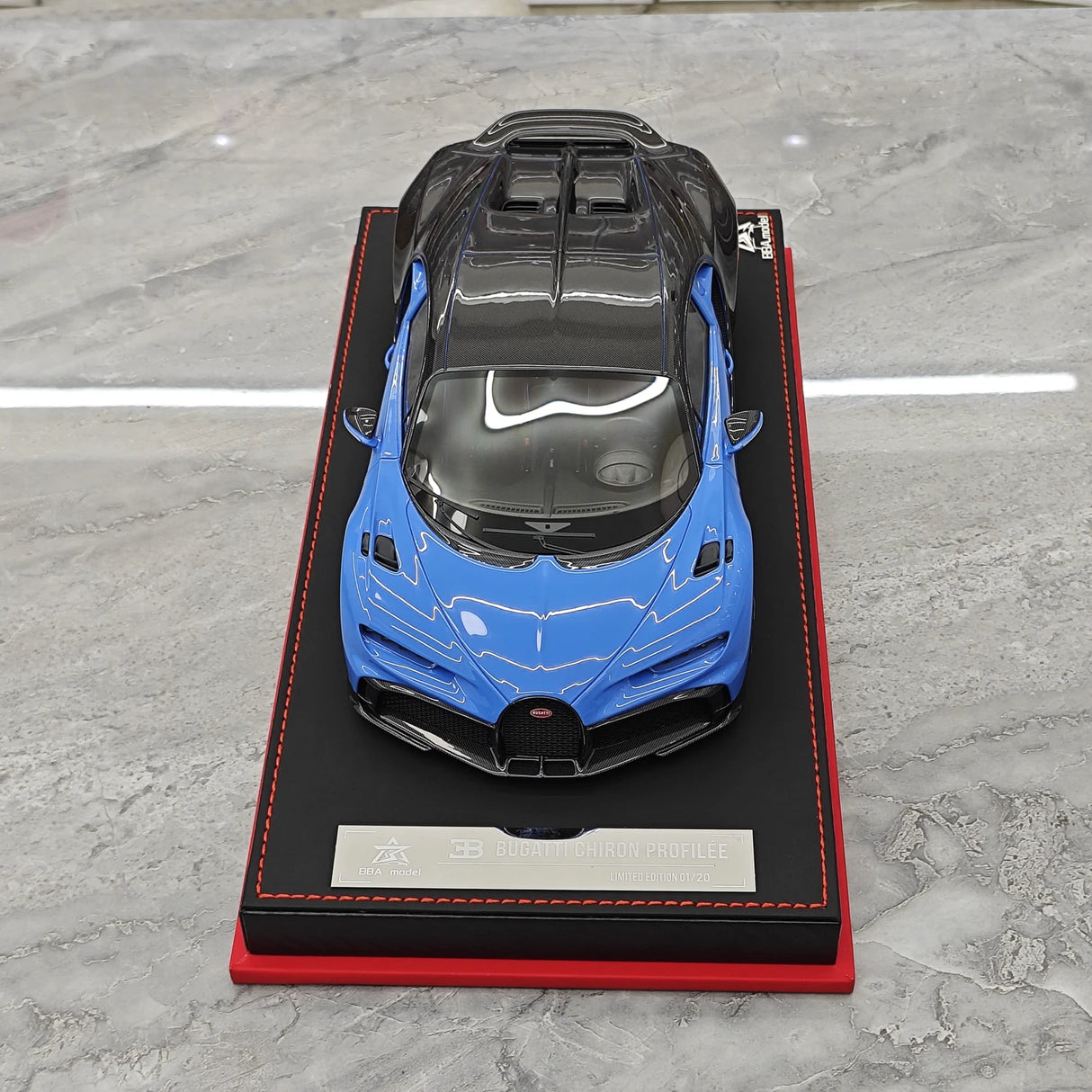 BBA Bugatti 2022 Chiron Profilee Blue Carbon 1:18 – Resina de Modelo de Resina de Colección