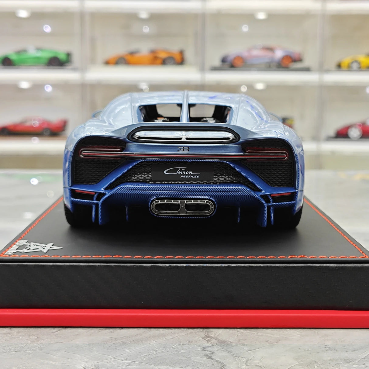 BBA Bugatti 2022 Chiron Profilee Ice Blue Marble 1:18 – نموذج راتنج قابل للجمع