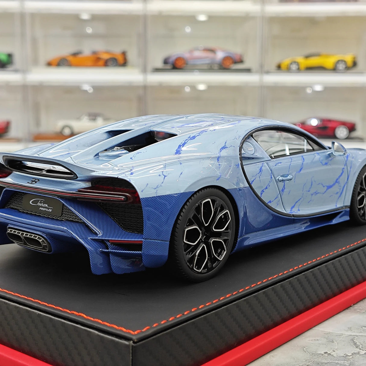 BBA Bugatti 2022 Chiron Profilee Ice Blue Marble 1:18 – نموذج راتنج قابل للجمع