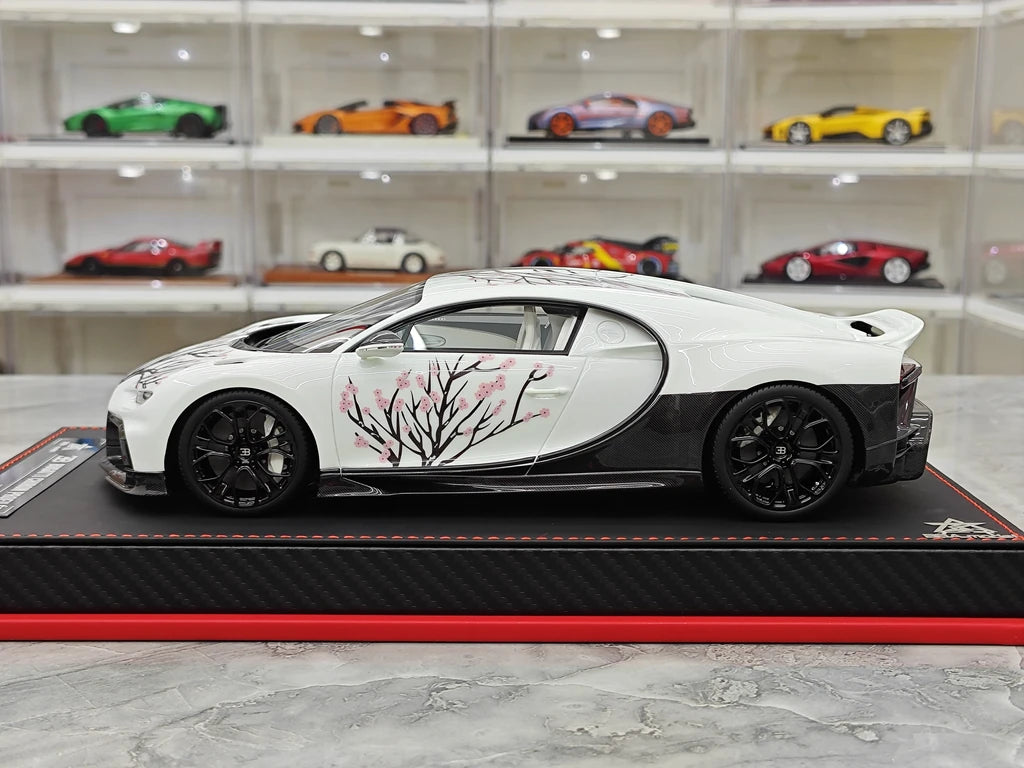 BBA Bugatti 2022 Chiron Profilee Sakura White 1:18 – keräilyhartsimalli