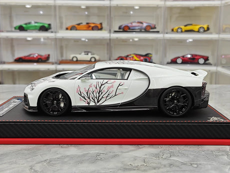 BBA Bugatti 2022 Chiron 프로필 사쿠라 화이트 1:18 – 수집용 레진 모델 레진