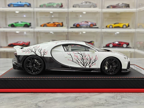 BBA Bugatti 2022 Chiron 프로필 사쿠라 화이트 1:18 – 수집용 레진 모델 레진