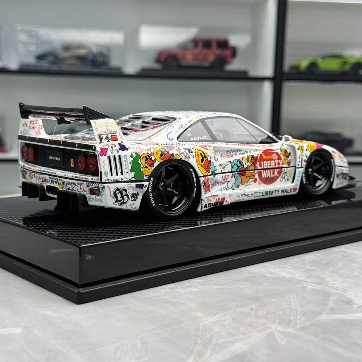 BBA Ferrari 1987 F40 LBWK Signature Edition Graffiti Livery 1:18 – Resina da collezione per modelli in resina